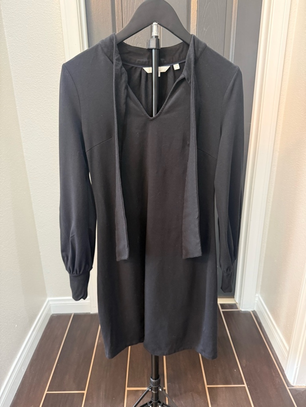 Boden Tie-Neck Long Sleeve Dress